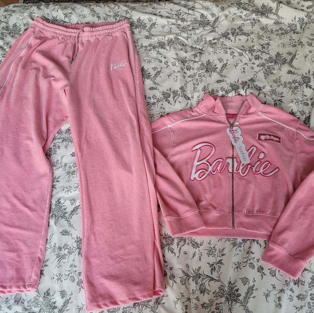 *Brand new* BARBIE X BOOHOO Pink velour tracksuit